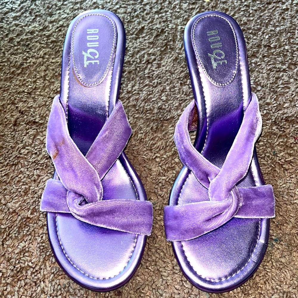 Rouge purple heels